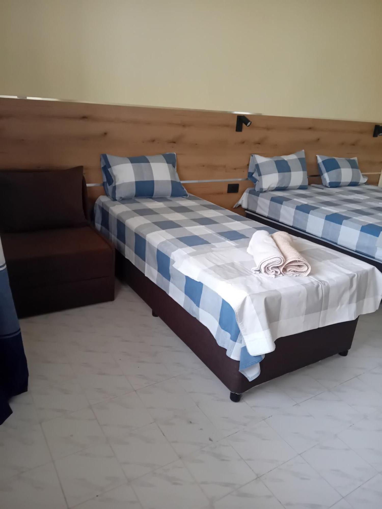 Guesthouse Oasis 希典 外观 照片