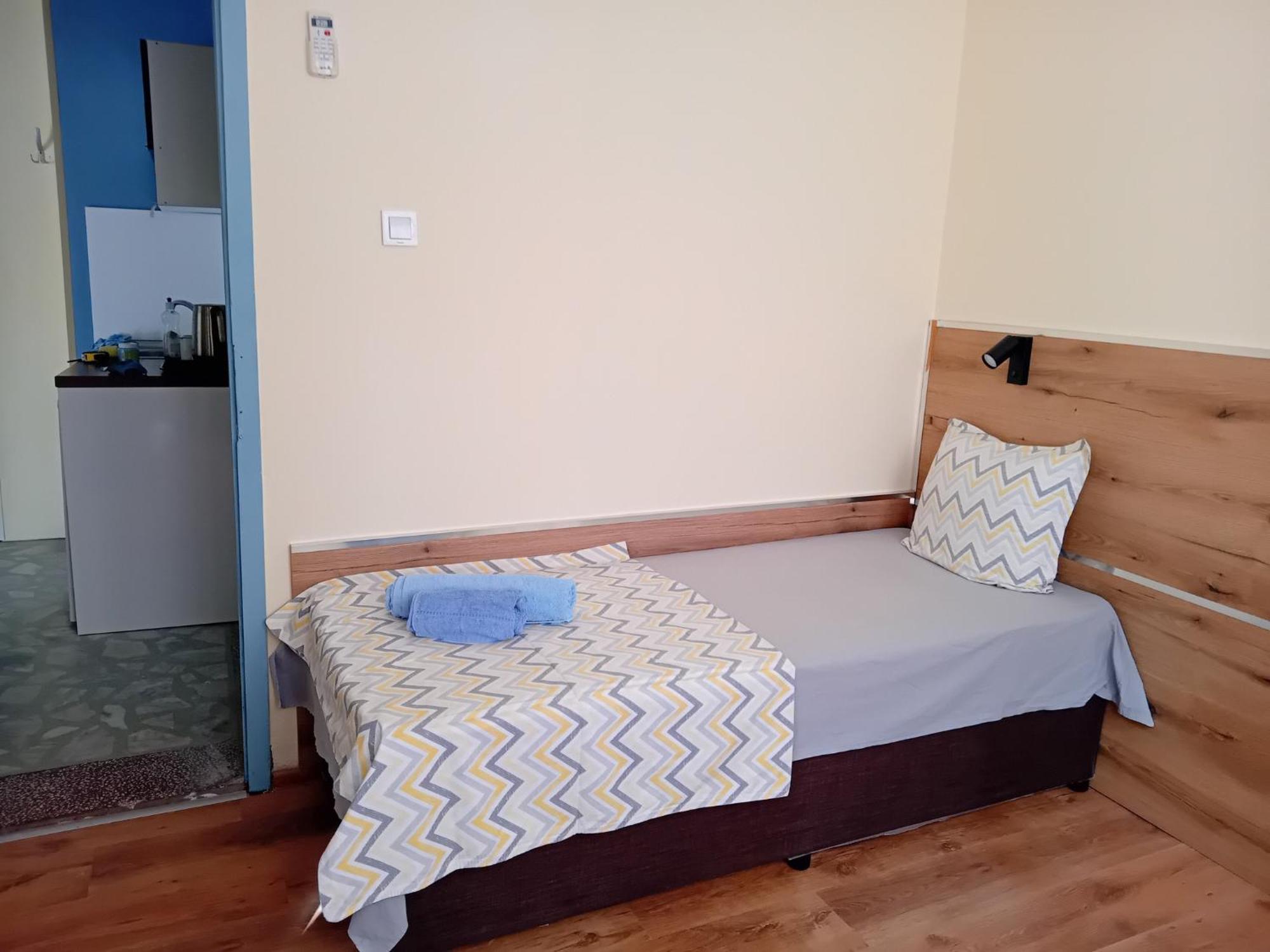 Guesthouse Oasis 希典 外观 照片