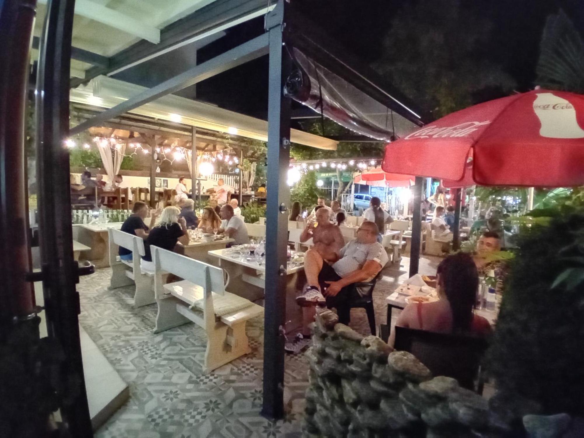Guesthouse Oasis 希典 外观 照片