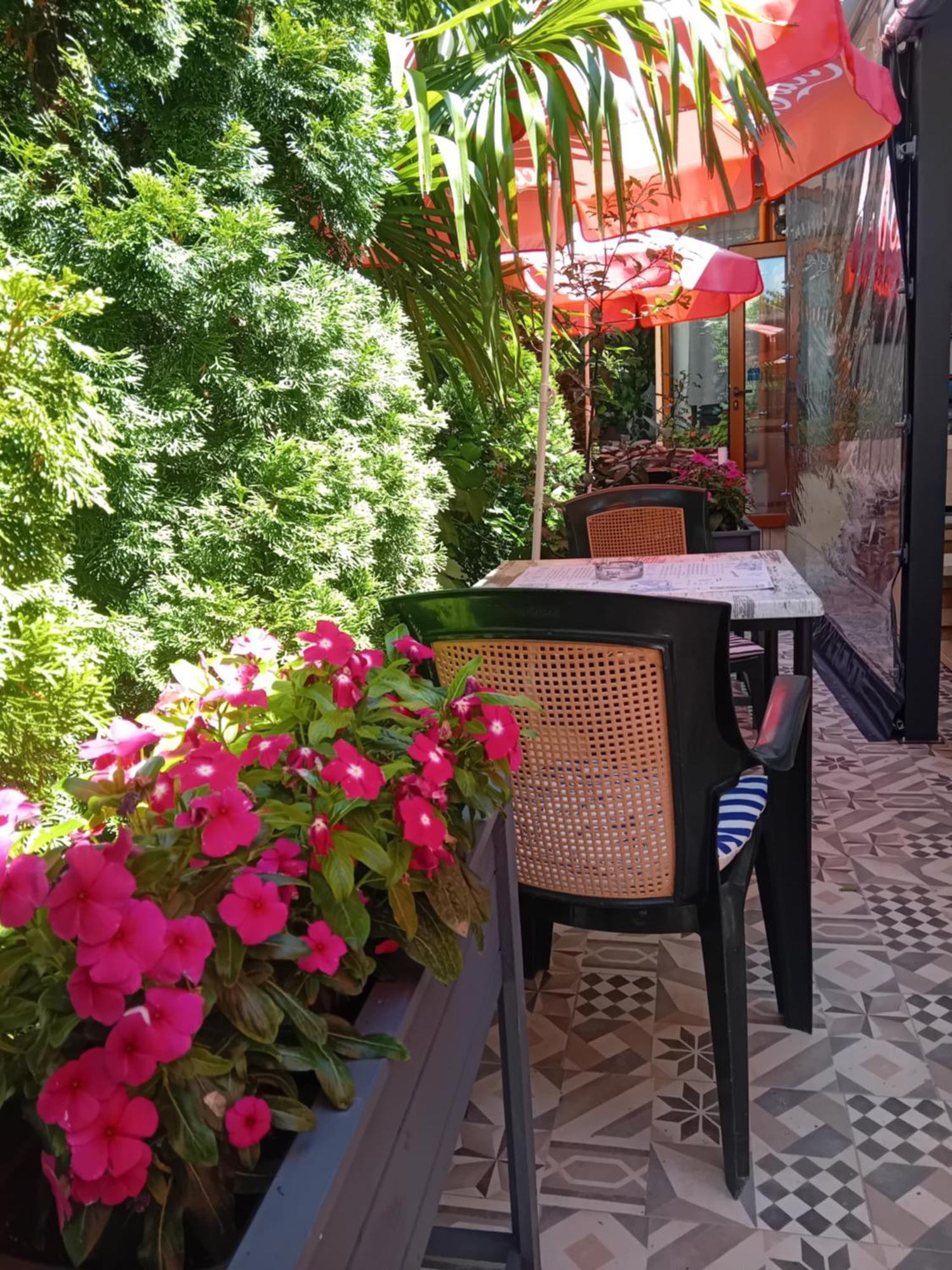 Guesthouse Oasis 希典 外观 照片
