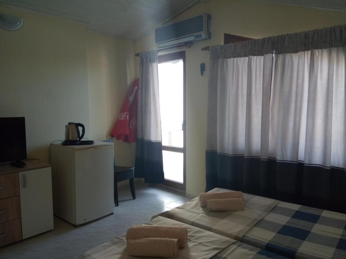 Guesthouse Oasis 希典 外观 照片